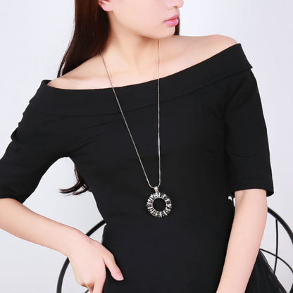 Diamond-Encrusted Circular Sweater Chain for Women 2024 New Autumn and Winter Long Necklace Clothing Accessory Geometric Shape Sparkling Diamond Pendant