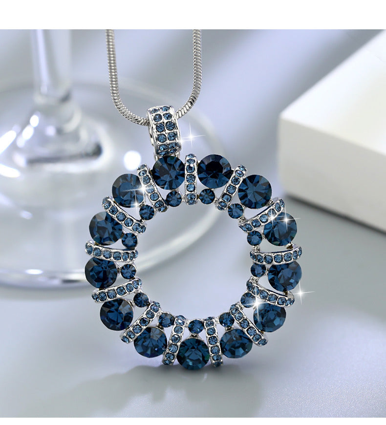 Diamond-Encrusted Circular Sweater Chain for Women 2024 New Autumn and Winter Long Necklace Clothing Accessory Geometric Shape Sparkling Diamond Pendant