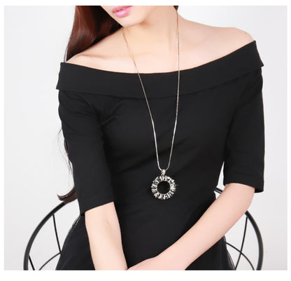 Diamond-Encrusted Circular Sweater Chain for Women 2024 New Autumn and Winter Long Necklace Clothing Accessory Geometric Shape Sparkling Diamond Pendant