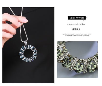 Diamond-Encrusted Circular Sweater Chain for Women 2024 New Autumn and Winter Long Necklace Clothing Accessory Geometric Shape Sparkling Diamond Pendant