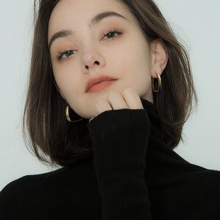 European and American fashion retro zircon four-claw earrings high-grade temperament simple zircon female silver pin earrings flash earrings