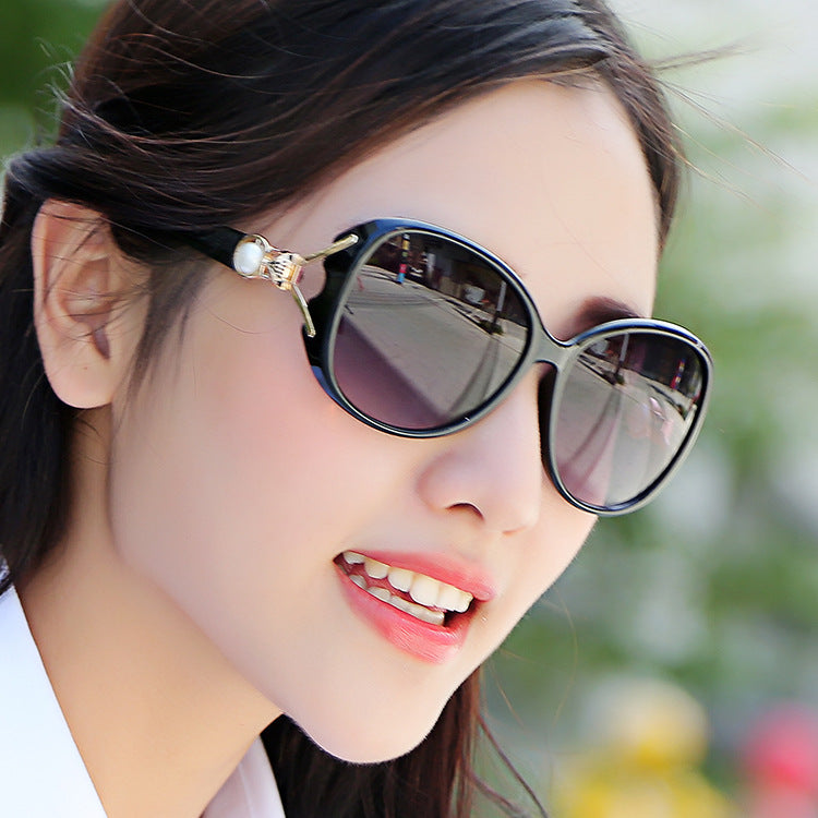 Factory wholesale new ladies sunglasses classic glasses pearl fox head progressive color fashion sunglasses wholesale