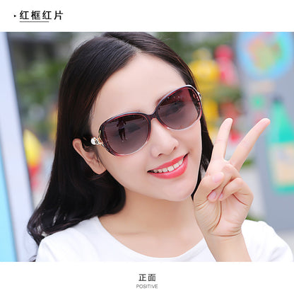 Factory wholesale new ladies sunglasses classic glasses pearl fox head progressive color fashion sunglasses wholesale