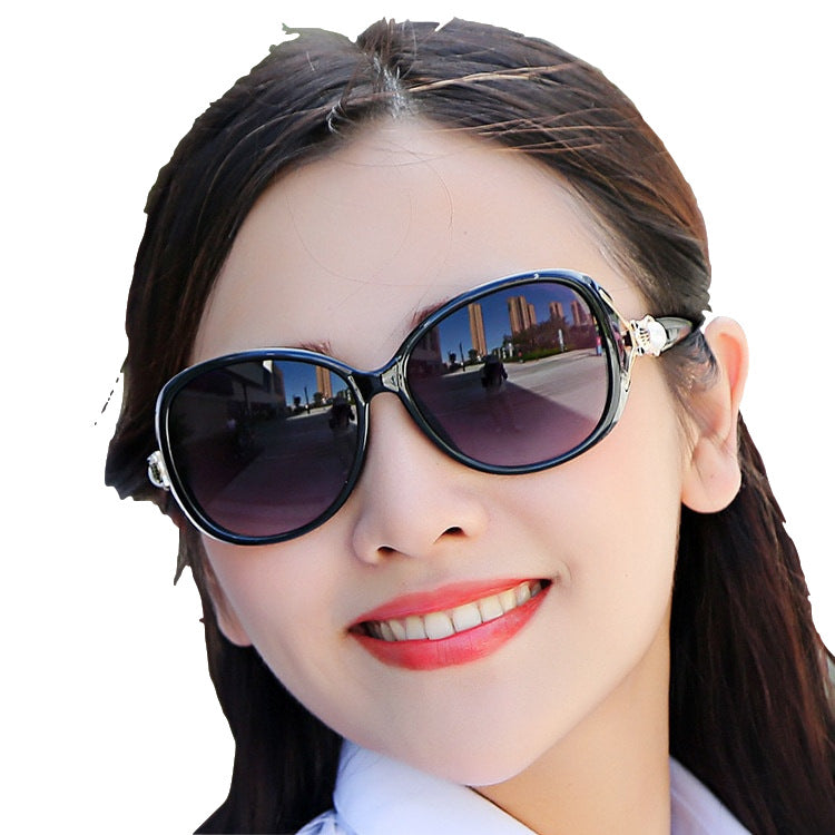 Factory wholesale new ladies sunglasses classic glasses pearl fox head progressive color fashion sunglasses wholesale