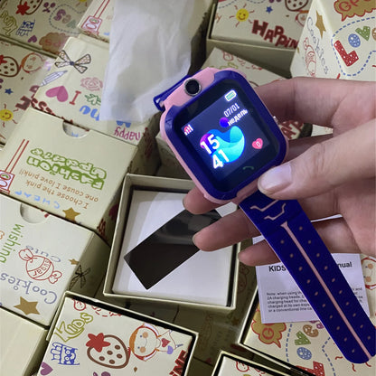 Q12B Kids Smart Watch Small Game Flashlight SIM Phone Child Care 2G LBS Tracking Digital Watch