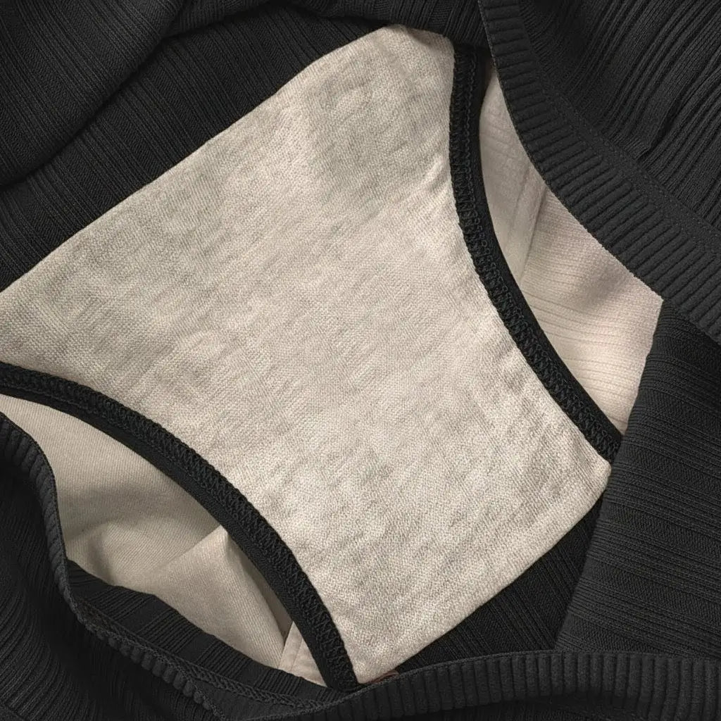 Premium Combo: Black Seamless Bra & Japanese Style Briefs
