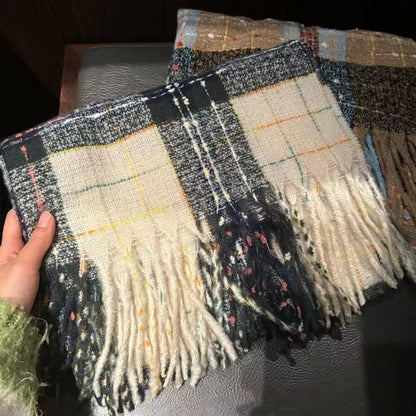 2025 New Korean Style Gypsophila Plaid Scarf Women's Autumn and Winter Student Couple Shawl Versatile Warm Scarf Wholesale