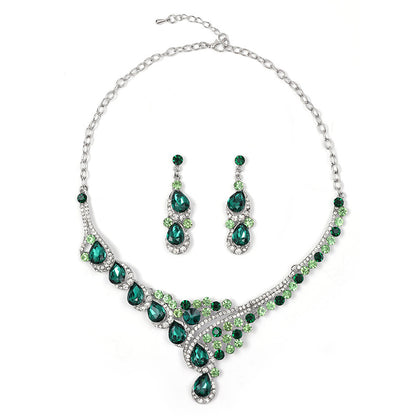 European and American accessories exaggerated retro necklace set women's luxury crystal banquet dress accessories clavicle chain factory direct sales