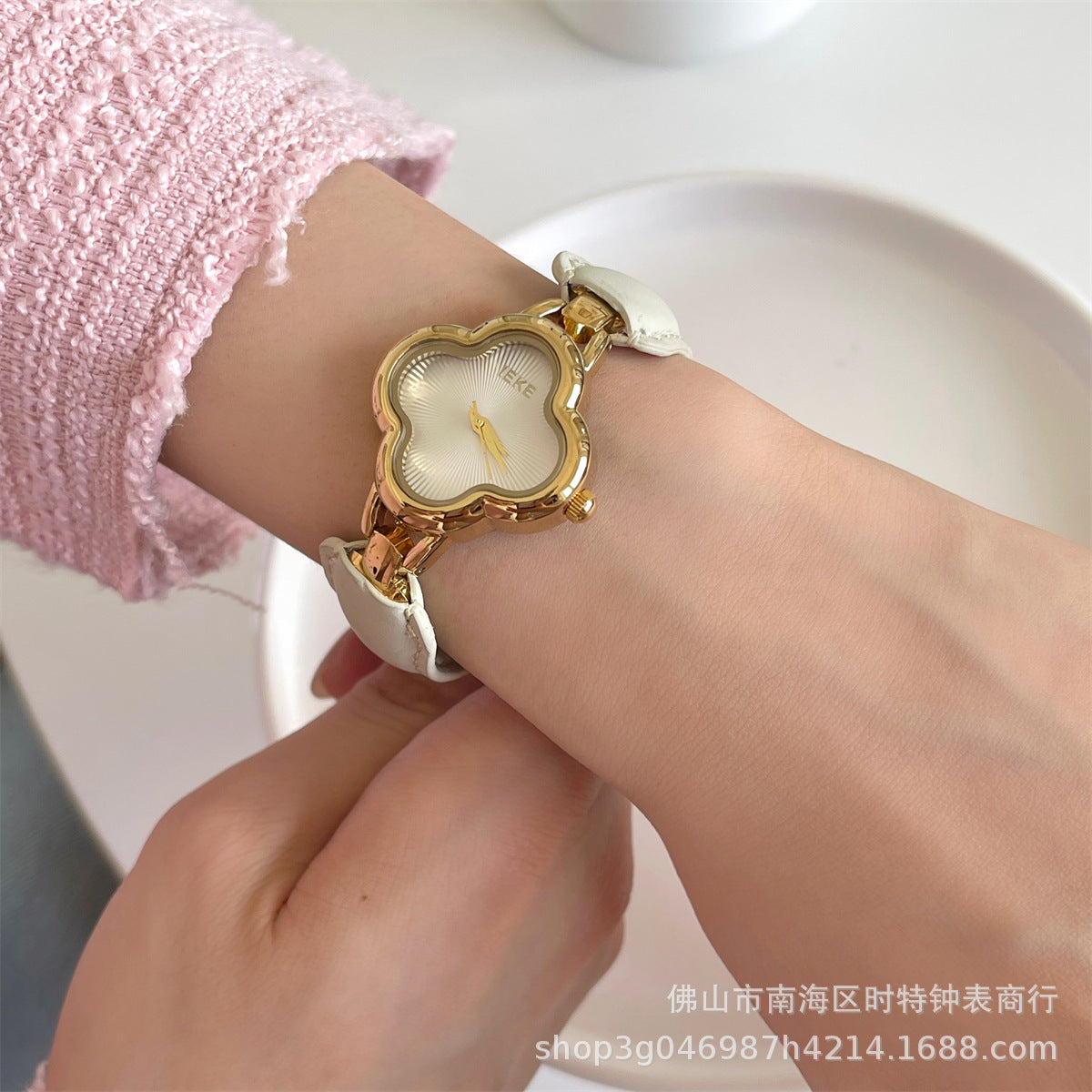 IEKE Fashion Light Luxury Four-leaf Clover Small Chanel Style Leather Bracelet Watch Women's Wristwatch High-end Light Luxury Internet Celebrity Hair