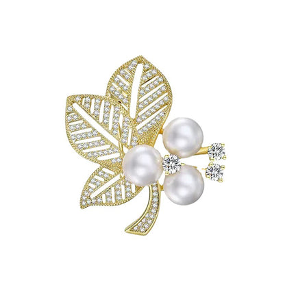Korean New Style Leaf Pearl Brooch for Women, Versatile and Elegant, Unique Design Pin Accessory, Fresh and Sweet