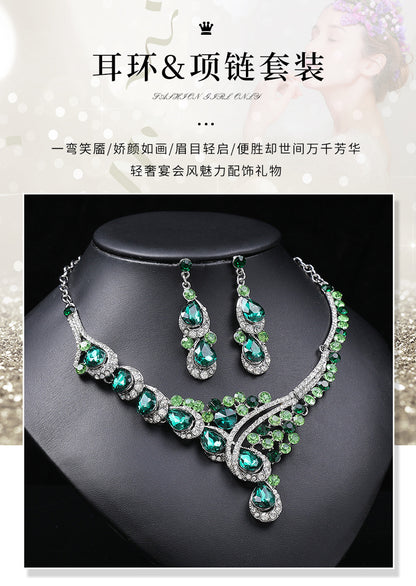 European and American accessories exaggerated retro necklace set women's luxury crystal banquet dress accessories clavicle chain factory direct sales