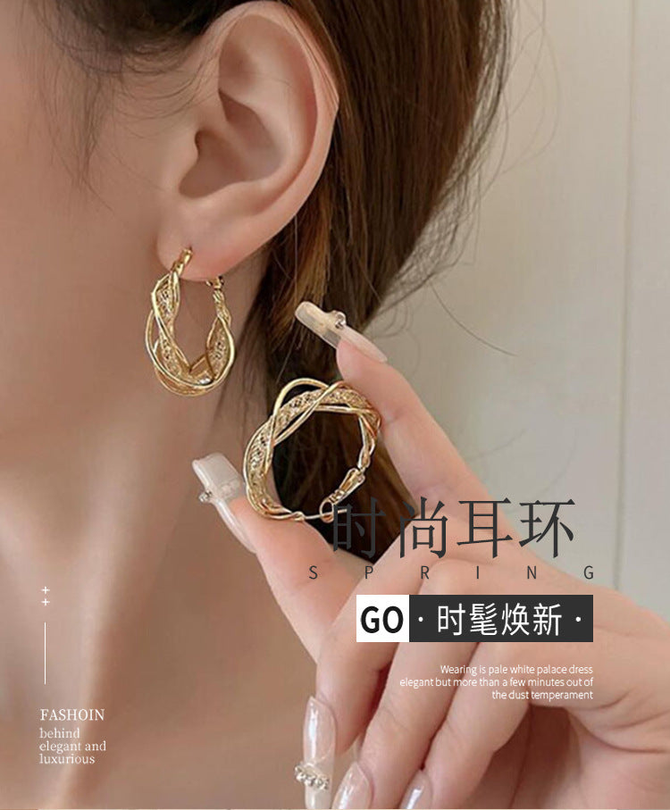European and American New Full Diamond Circle Earrings Niche Light Luxury Design Sense Earrings Female Temperament Exaggerated Circle Fashion Earrings