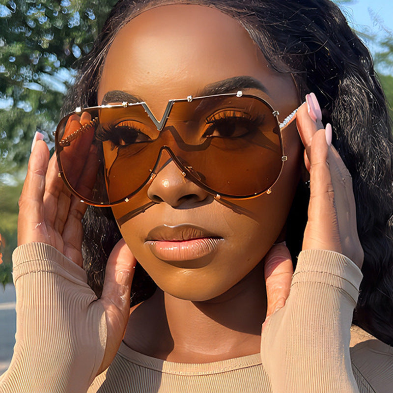 Fashion Metal One-Piece Sunglasses 2024 New Cross-Border European and American V Large Frame Sunglasses Ins Internet Celebrity Sunglasses