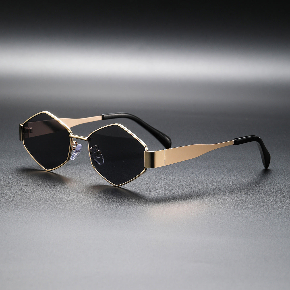2026 New European and American Fashion Polygonal Rhombus Metal Sunglasses for Women, Trendy and Unique Wide Temple Sunglasses