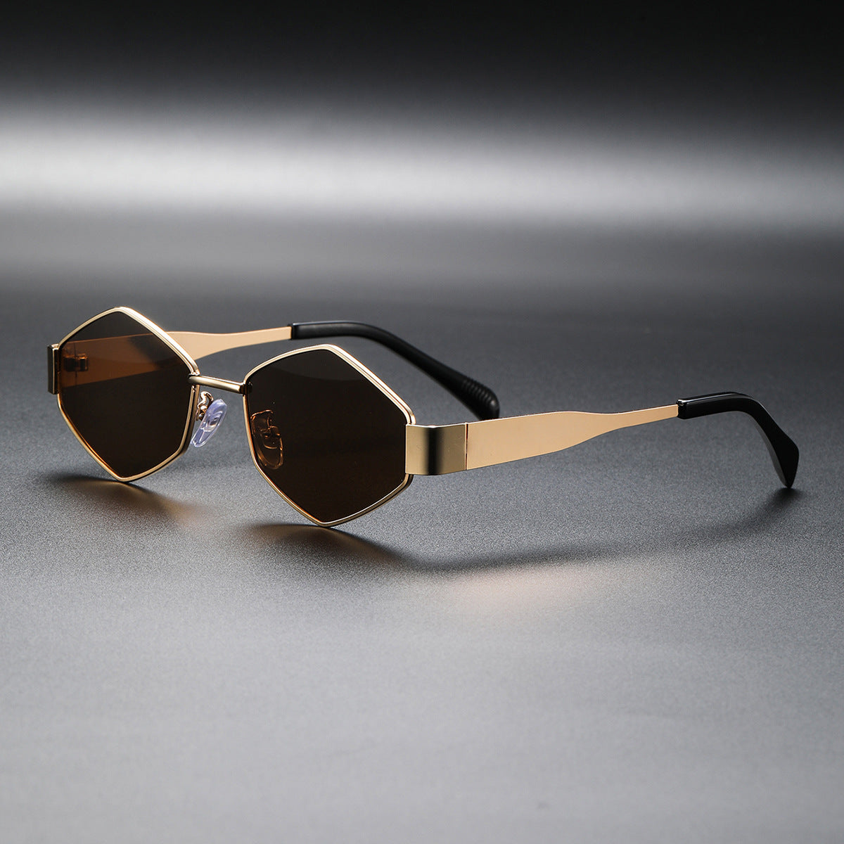 2026 New European and American Fashion Polygonal Rhombus Metal Sunglasses for Women, Trendy and Unique Wide Temple Sunglasses