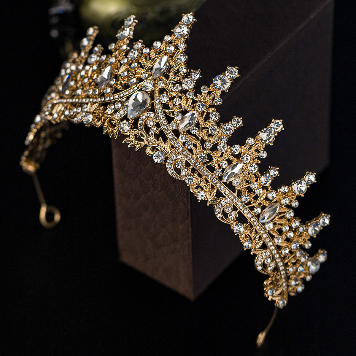 European and American Bride Jewelry Three-piece Suit High-class Dance Wedding Jewelry Alloy Diamond Crown Necklace Earrings suit