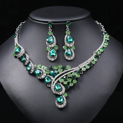 European and American accessories exaggerated retro necklace set women's luxury crystal banquet dress accessories clavicle chain factory direct sales