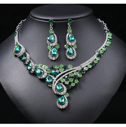 European and American accessories exaggerated retro necklace set women's luxury crystal banquet dress accessories clavicle chain factory direct sales