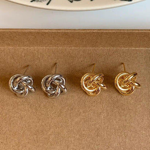 European and American fashion retro zircon four-claw earrings high-grade temperament simple zircon female silver pin earrings flash earrings