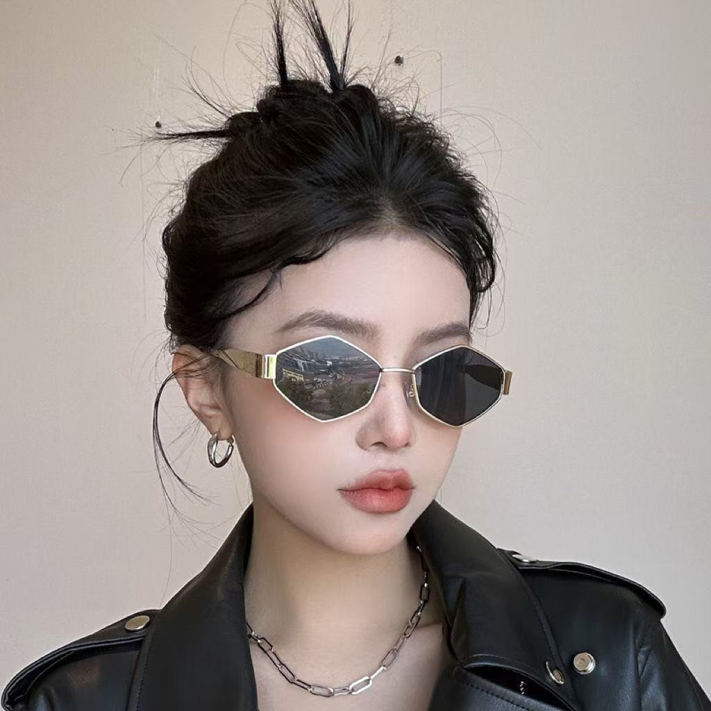 Metal Frame Arc de Triomphe Sunglasses Women's High-end Sense Small Frame Polygon European and American Style Cat Eye Small Face Funny