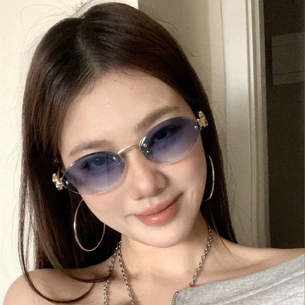 Frameless Letter Sunglasses with a High-End Feel, Personalized Metal Street Style Sunglasses, Retro Internet Celebrity Street Style, Trendy Sweet and Cool Hot Girl Sunglasses
