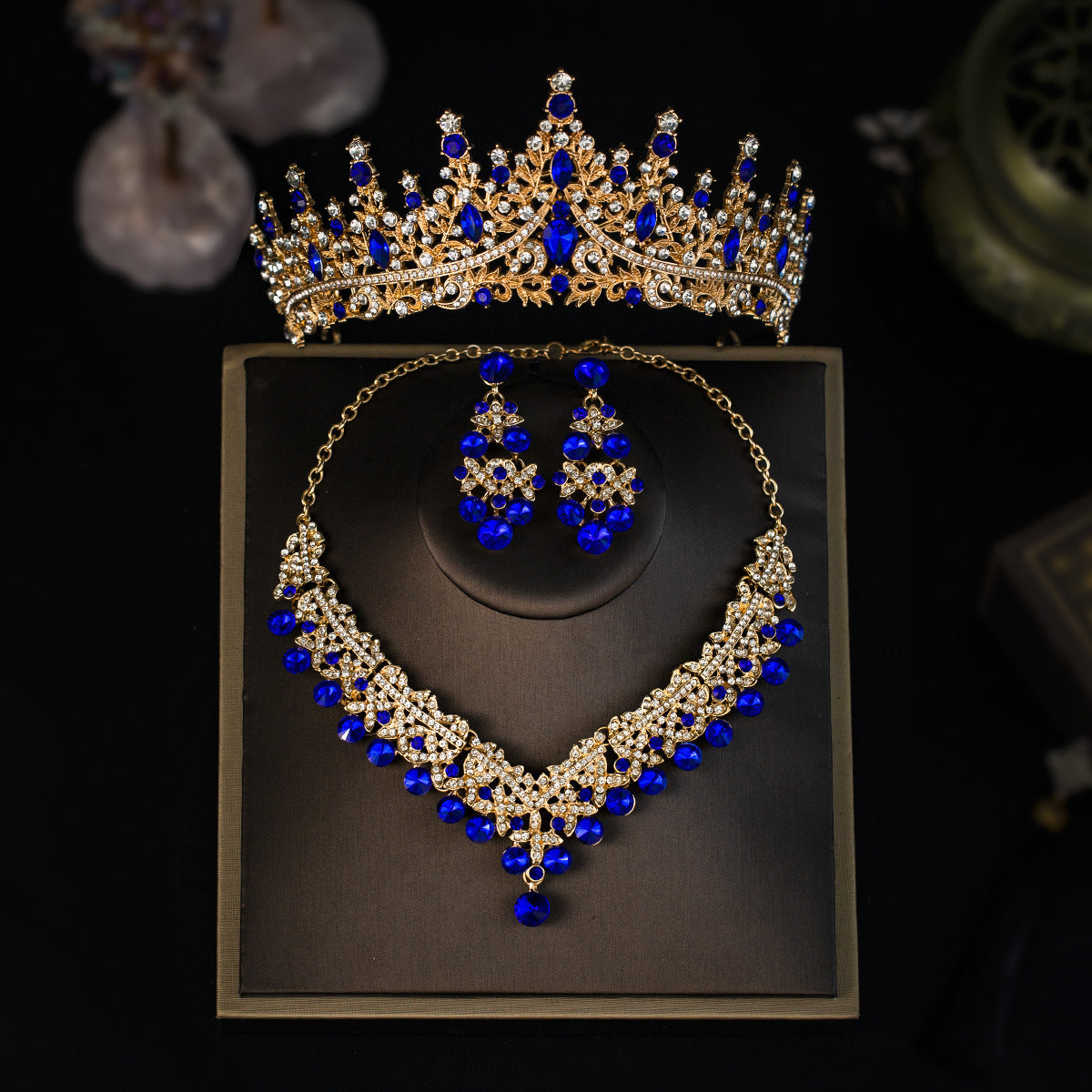 European and American Bride Jewelry Three-piece Suit High-class Dance Wedding Jewelry Alloy Diamond Crown Necklace Earrings suit