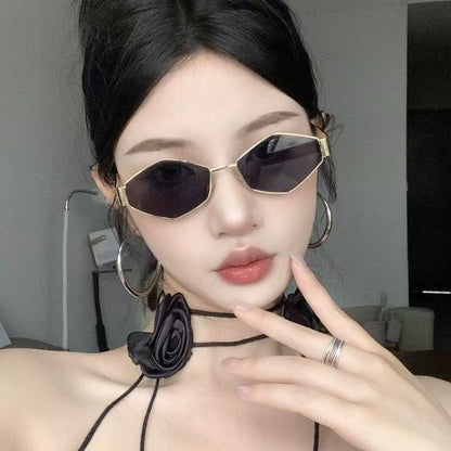 Metal Frame Arc de Triomphe Sunglasses Women's High-end Sense Small Frame Polygon European and American Style Cat Eye Small Face Funny