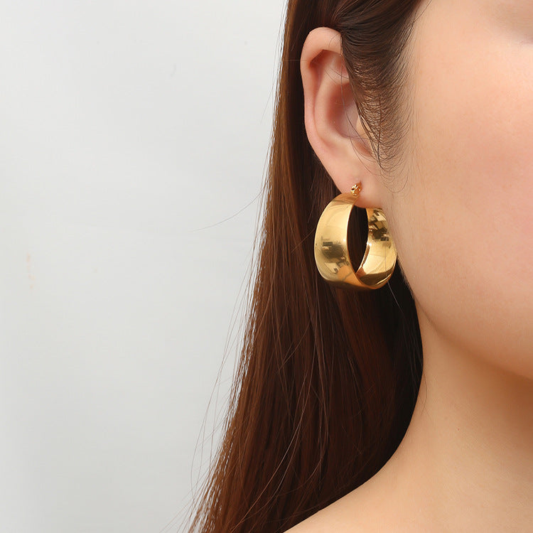 ins European and American Widened Arc Stainless Steel Earrings Advanced Sense Titanium Steel Earrings 18K Gold Light Luxury Women's Earrings