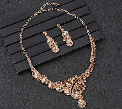 European and American accessories exaggerated retro necklace set women's luxury crystal banquet dress accessories clavicle chain factory direct sales