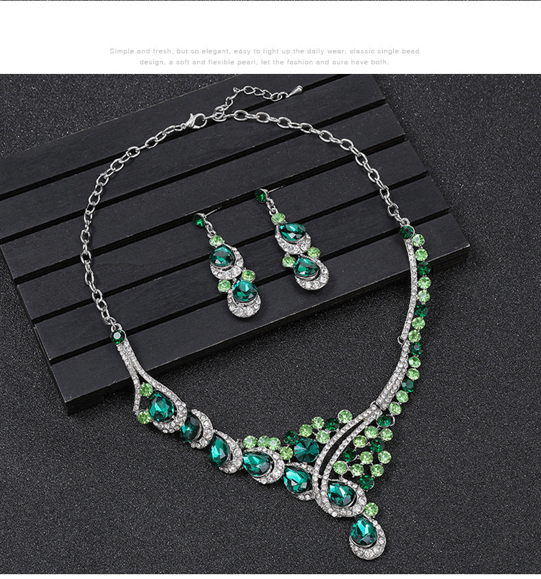 European and American accessories exaggerated retro necklace set women's luxury crystal banquet dress accessories clavicle chain factory direct sales