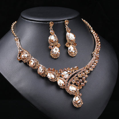 European and American accessories exaggerated retro necklace set women's luxury crystal banquet dress accessories clavicle chain factory direct sales