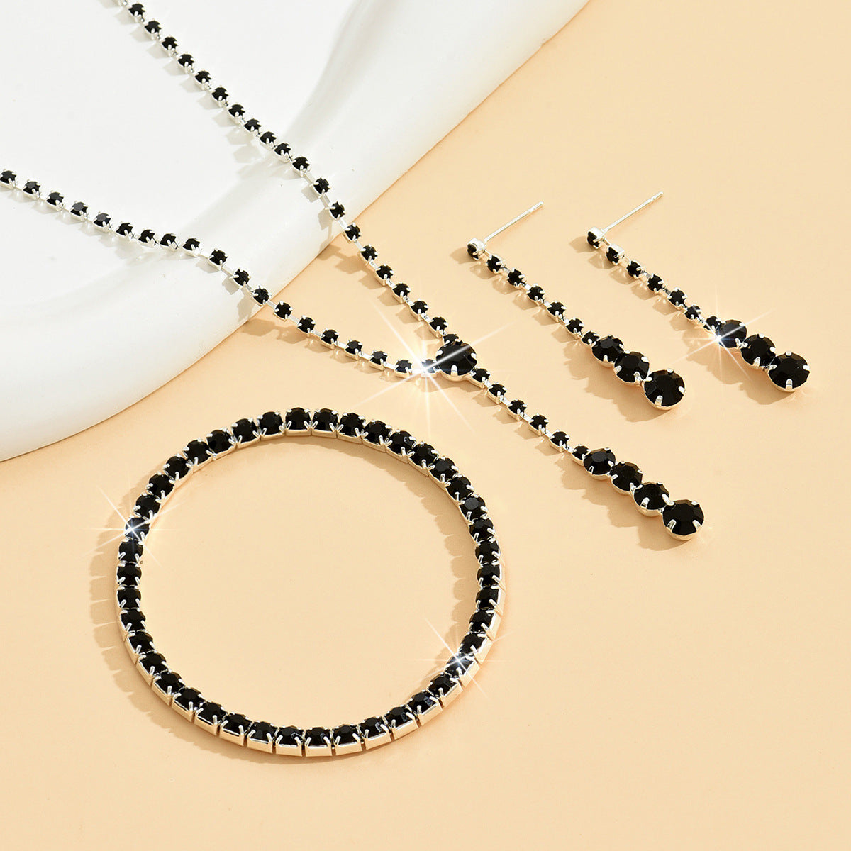 Factory Direct Approval Fashion Wedding Wedding Photography Accessories Earrings Necklace Bracelet Set Combination Multiple Choice
