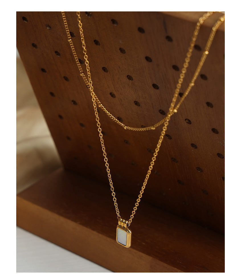 French new cross-border retro fashion all-match light luxury titanium steel plated 18K gold white mother shell pendant necklace female jewelry