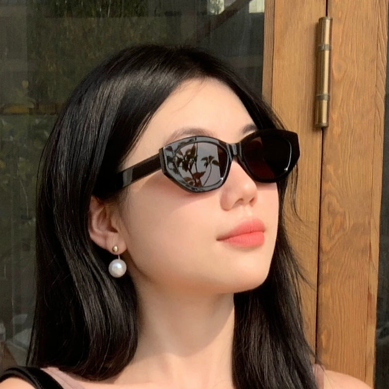 Xin Zhilei Same Style Cat's Eye Sunglasses Women's High-end Retro Polarized Sunglasses UV-proof Proximity Scopes