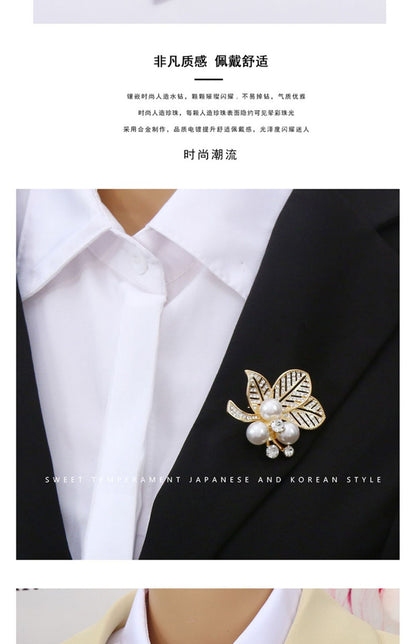 Korean New Style Leaf Pearl Brooch for Women, Versatile and Elegant, Unique Design Pin Accessory, Fresh and Sweet