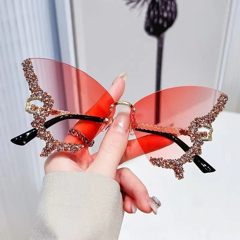 Cross-border New Butterfly Shape Diamond Rimless Sunglasses Women's Fashion Personality Exaggerated Sunglasses European and American Internet Red Broken Diamond