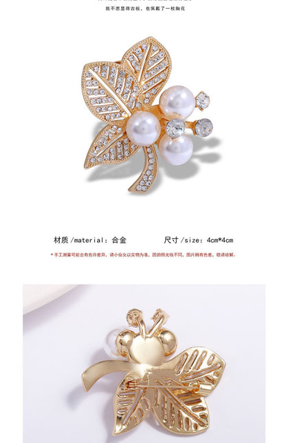 Korean New Style Leaf Pearl Brooch for Women, Versatile and Elegant, Unique Design Pin Accessory, Fresh and Sweet