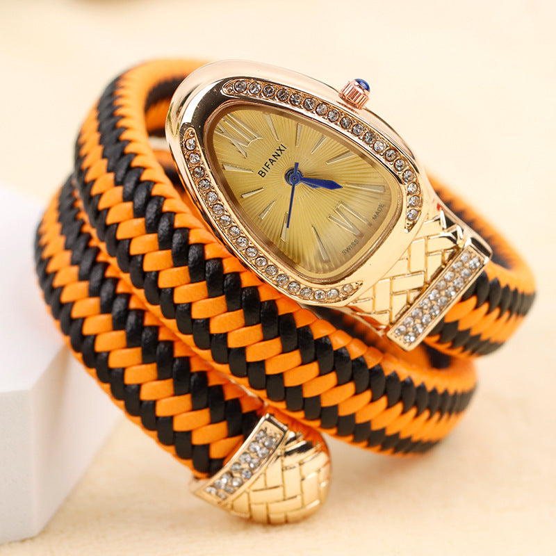 New Cross-Border Snake-Shaped Watch, Fashionable and Creative Personalized Quartz Watch for Women, Diamond-Encrusted Leather Strap Bracelet, Fashionable Watch