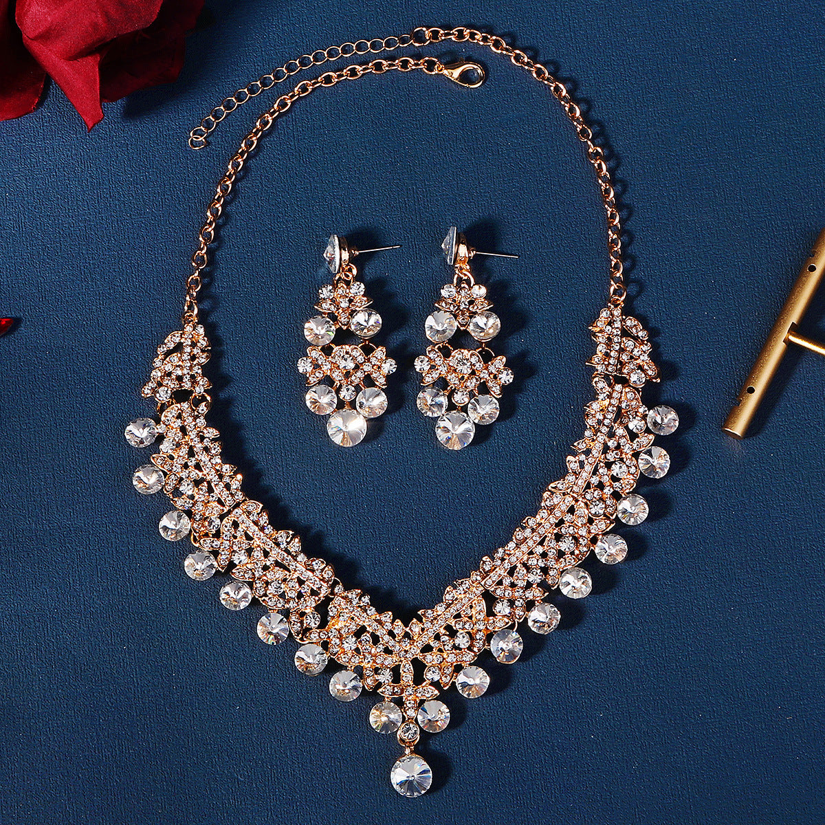 European and American Bride Jewelry Three-piece Suit High-class Dance Wedding Jewelry Alloy Diamond Crown Necklace Earrings suit