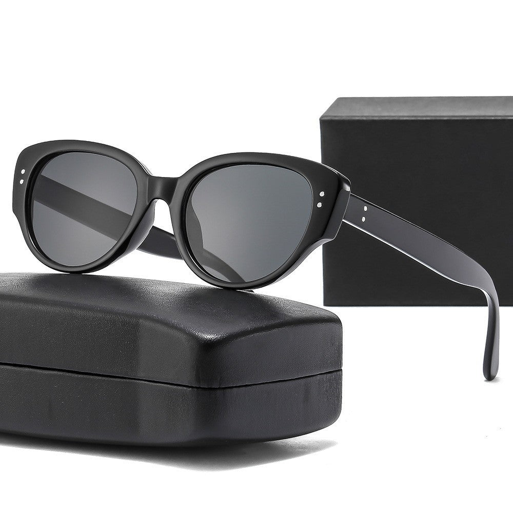 Sunglasses for Women, Retro Cat-Eye Fashion Stylish Small Frame Trendy Cool Sunglasses for Men 2025 New Sun Protection High-End Glasses