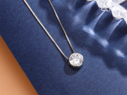 Fashion simple small circle single diamond personality necklace female temperament clavicle chain