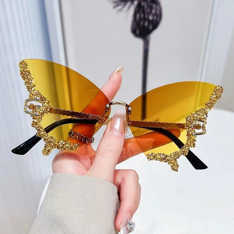 Cross-border New Butterfly Shape Diamond Rimless Sunglasses Women's Fashion Personality Exaggerated Sunglasses European and American Internet Red Broken Diamond