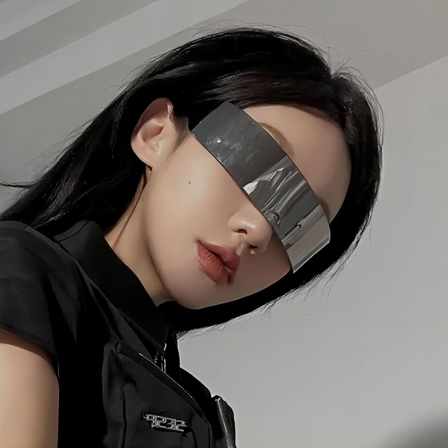 New Futuristic One-Piece Sunglasses, Internet Celebrity Bounce and Stylish European and American Sunglasses, Douyin Live Broadcast