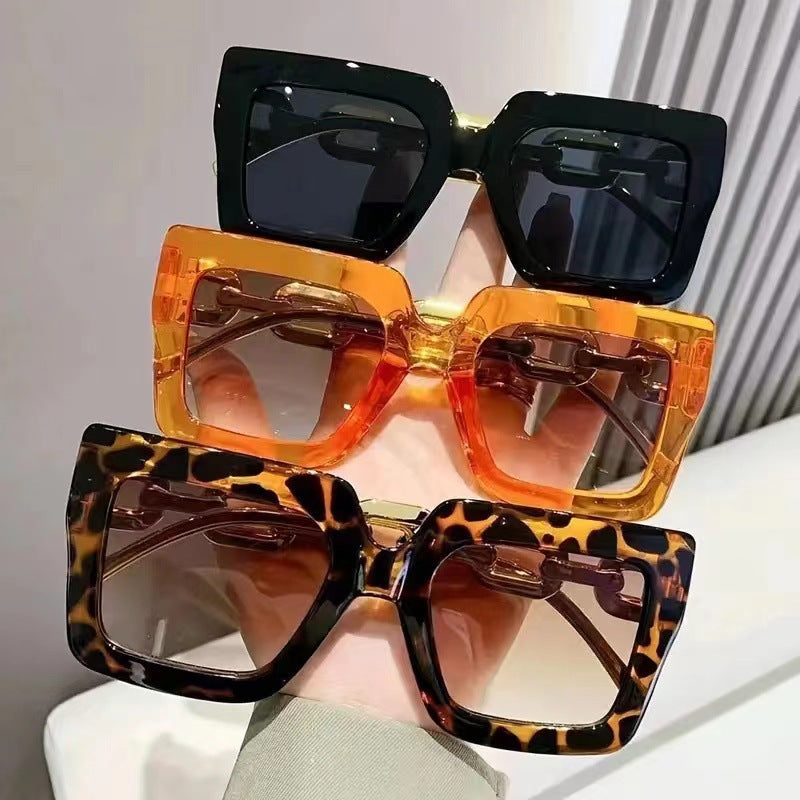 New Cross-Border Chain Anti-Uv Sunglasses European and American Fashion Square Frame Women's High-End Sun Light Luxury Style Square