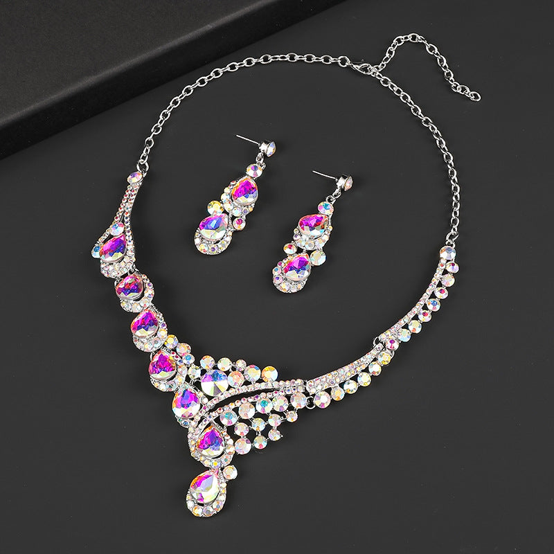 European and American accessories exaggerated retro necklace set women's luxury crystal banquet dress accessories clavicle chain factory direct sales