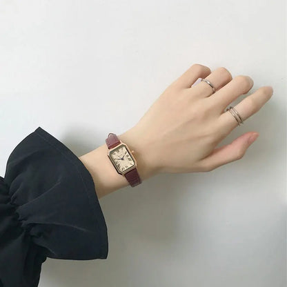 Light Luxury Elegant Women's Quartz Watch Portable Simple Ladies Business Watches Exquisite Waterproof Women's Wrist Watch Women
