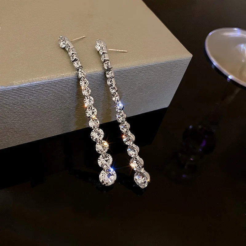 Shiny Crystal Zircon Long Stud Earrings for Women Geometric Hanging Drop Tassel Earring Fashion Party Vintage Pendant Jewelry
