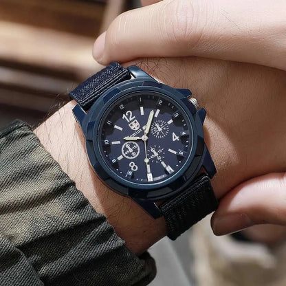 Men Military Watches Casual Nylon Band Mens Sport Quartz Watch Relogio Masculino Reloj Hombre（Without Box）