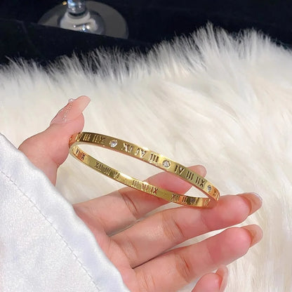 Female titanium steel starry sky high-end bracelet; light luxury temperament INS style; elegant design for a minority