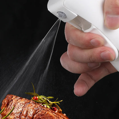 Eco Friendly PE Plastic Olive Oil Spray Bottle For Kitchen Cooking